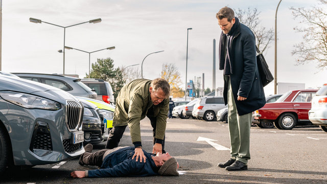 Krimiserie: SOKO Köln – Kölsch für Imis (ZDF 18:05 – 19:00 Uhr)