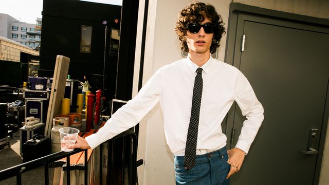 sombr – „homewrecker“: Der Grammy-nominierte Artist meldet sich mit der ersten Single seit seinem Debütalbum zurück!