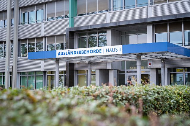 Rund 70 neue Staatsangehörige in Magdeburg begrüßt / Gemeinsame Veranstaltung in der Ausländerbehörde