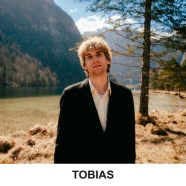 TOBIAS präsentiert seine neue Single „Bayrische Männer“ (Offizielles Musikvideo gleich hier anhören)