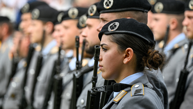 „Kriegstüchtig? 70 Jahre Bundeswehr“: Doku jetzt im ZDF streamen