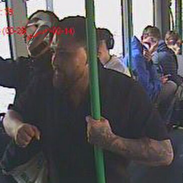 Polizei sucht Zeugen nach Schlägerei in Straßenbahn