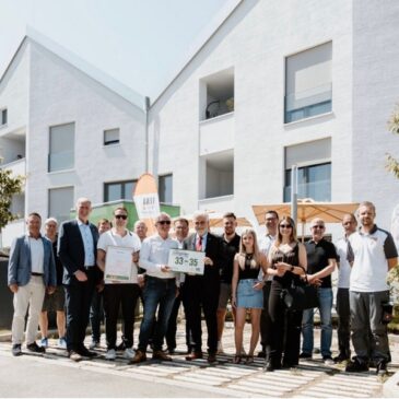 GWW-Sonnenhaus wurde als erster Mehrfamilienhaus-Neubau Sachsen-Anhalts mit „Grüner Hausnummer Plus“ ausgezeichnet