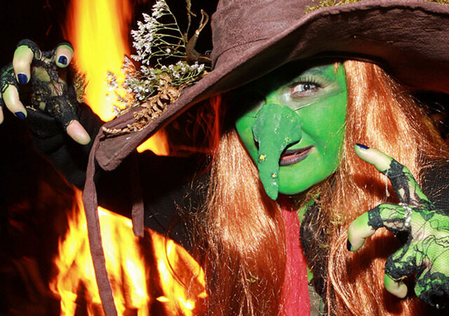 Live-Musik, Hexen-Umzug und Drohnen-Show: Willingmann eröffnet Walpurgis in Schierke