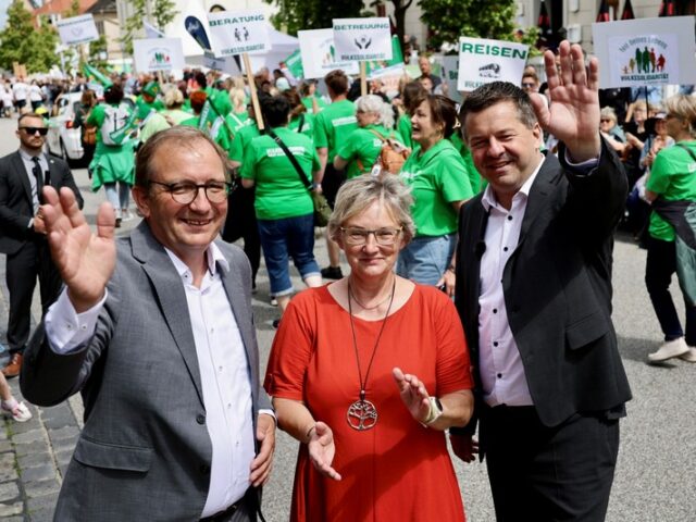 150.000 Besucher feiern Sachsen-Anhalt-Tag in Bernburg (Saale)