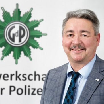 Vorgaben und Grenzkontrollen: Polizisten warnen vor Überlastung