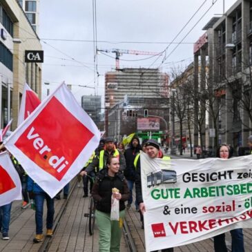 Tarifverhandlungen im Nahverkehr Sachsen-Anhalt: Gewerkschaften überziehen Sachsen-Anhalt erneut mit 4-tägigenStreiks