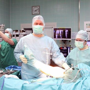 Präzision durch Navigation im Endoprothetik-OP – modernste Navigationstechnologie im St. Marienstift im Einsatz