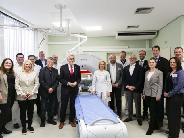 Wissenschaftsminister Prof. Armin Willingmann besucht die Lungenklinik Lostau der Universitätsmedizin Magdeburg