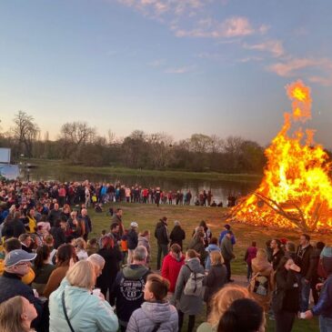 Landeshauptstadt genehmigt 24 öffentliche Osterfeuer / Ordnungsamt kontrolliert an Feiertagen