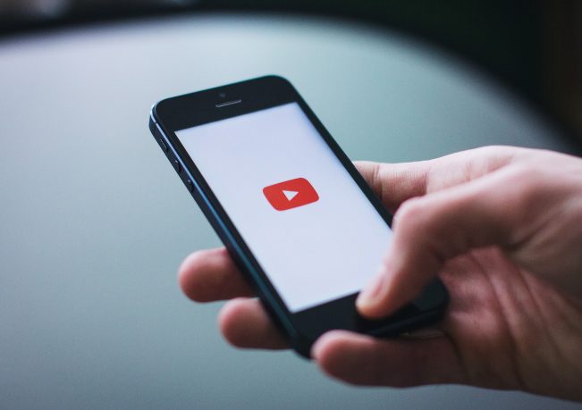 Autofahrer dreht auf A2 Kurzfilm: Social-Media-Video führt zu Anzeige