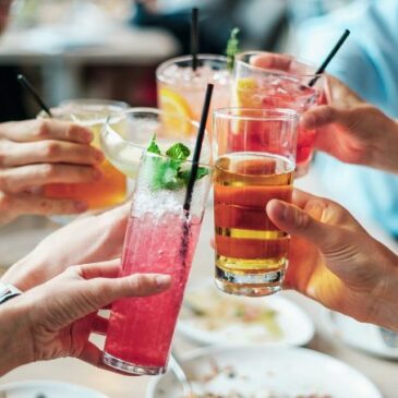 Vielfältige Gründe: Weniger Menschen trinken Alkohol
