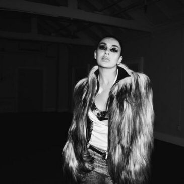 Charli xcx veröffentlicht ihre neue Single „Rock Music“