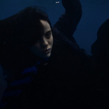 Billie Eilish gewinnt mit “Wildflower” Grammy in der Kategorie “Song of the Year”!