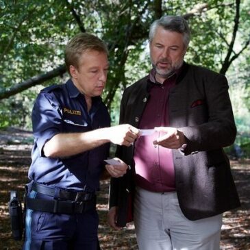 Krimiserie: Die Rosenheim-Cops – Ende eines Picknicks (ZDF 16:10 – 17:00 Uhr)