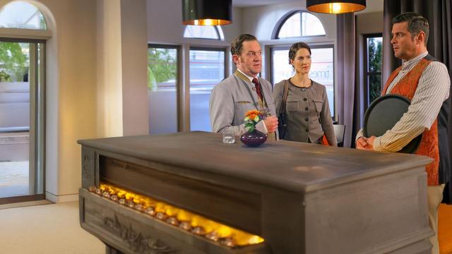 Krimiserie: Die Rosenheim-Cops – Der Letzte macht das Licht aus (ZDF 16:10 – 17:00 Uhr)