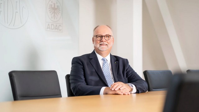 Gerhard Hillebrand legt sein Amt als ADAC Verkehrspräsident nieder