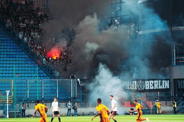Ausschreitungen bei Fußballspiel Dynamo-Hertha