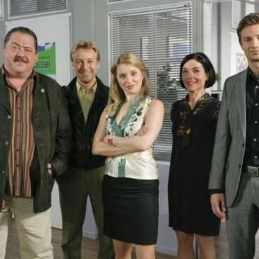Krimiserie: Die Rosenheim-Cops – Ein neuer Italiener (ZDF 19:25 – 20:15 Uhr)