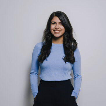 Daniela Sepehri spricht zum Thema Fake News in der Stadtbibliothek Magdeburg / Vortrag und Diskussion mit Social-Media-Beraterin