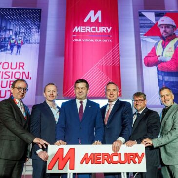 Ministerpräsident Schulze weiht neues Anlagenbauzentrum von Mercury ein