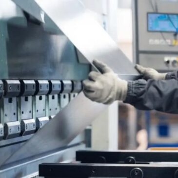 ifo Institut: Materialengpässe bremsen Industrieproduktion und treiben Verbraucherpreise