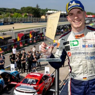 Porsche Sixt Carrera Cup Deutschland, 2. Lauf, Imola (Italien): Doppelsieg für den Deutschen Theo Oeverhaus mit ID Racing