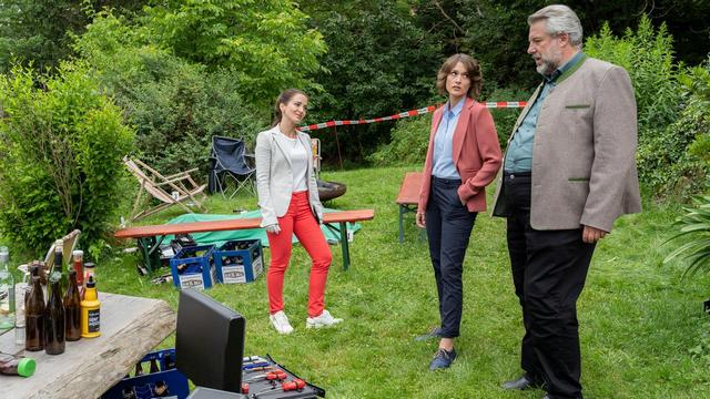 Krimiserie: Die Rosenheim-Cops – Tödliches Wiedersehen (ZDF  19:25 – 20:15 Uhr)