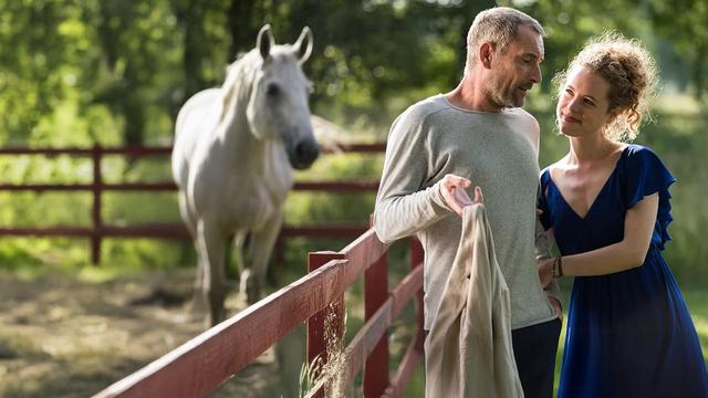 Liebesdrama: Inga Lindström – Zurück ins Morgen (ZDF 13:40 – 15:10 Uhr)